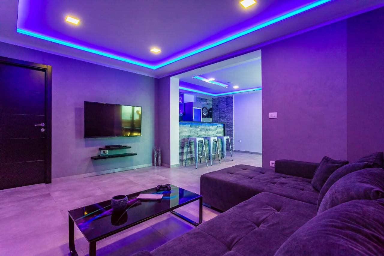 Villa Belvedere With Heated Pool, Billiards, Media Room, Sea Views,10 Pax Omiš Exterior foto