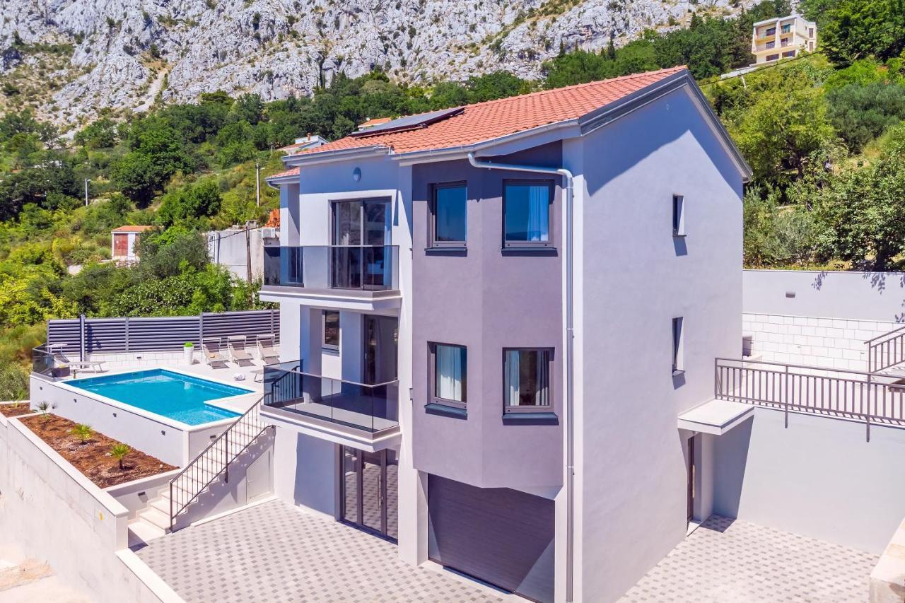 Villa Belvedere With Heated Pool, Billiards, Media Room, Sea Views,10 Pax Omiš Exterior foto