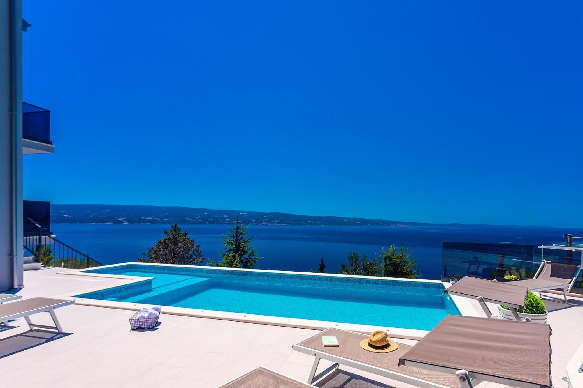 Villa Belvedere With Heated Pool, Billiards, Media Room, Sea Views,10 Pax Omiš Exterior foto